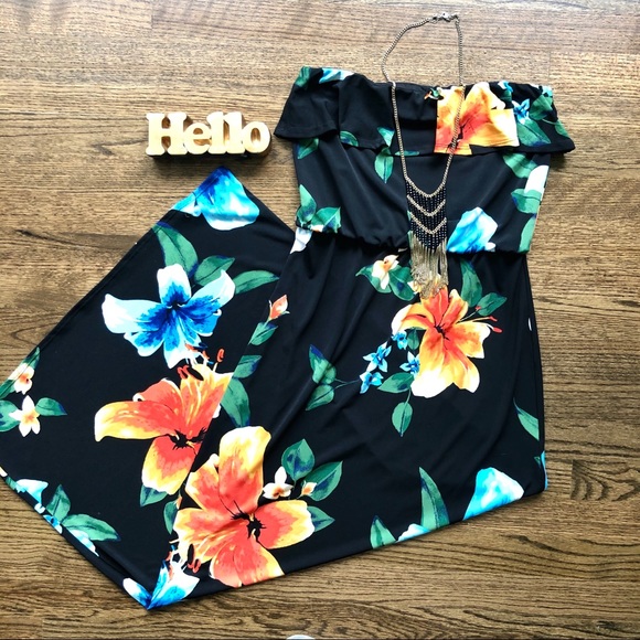 White House Black Market Dresses & Skirts - WHBM strapless black floral maxi dress